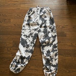 URBAN TIE DYE SWEATS